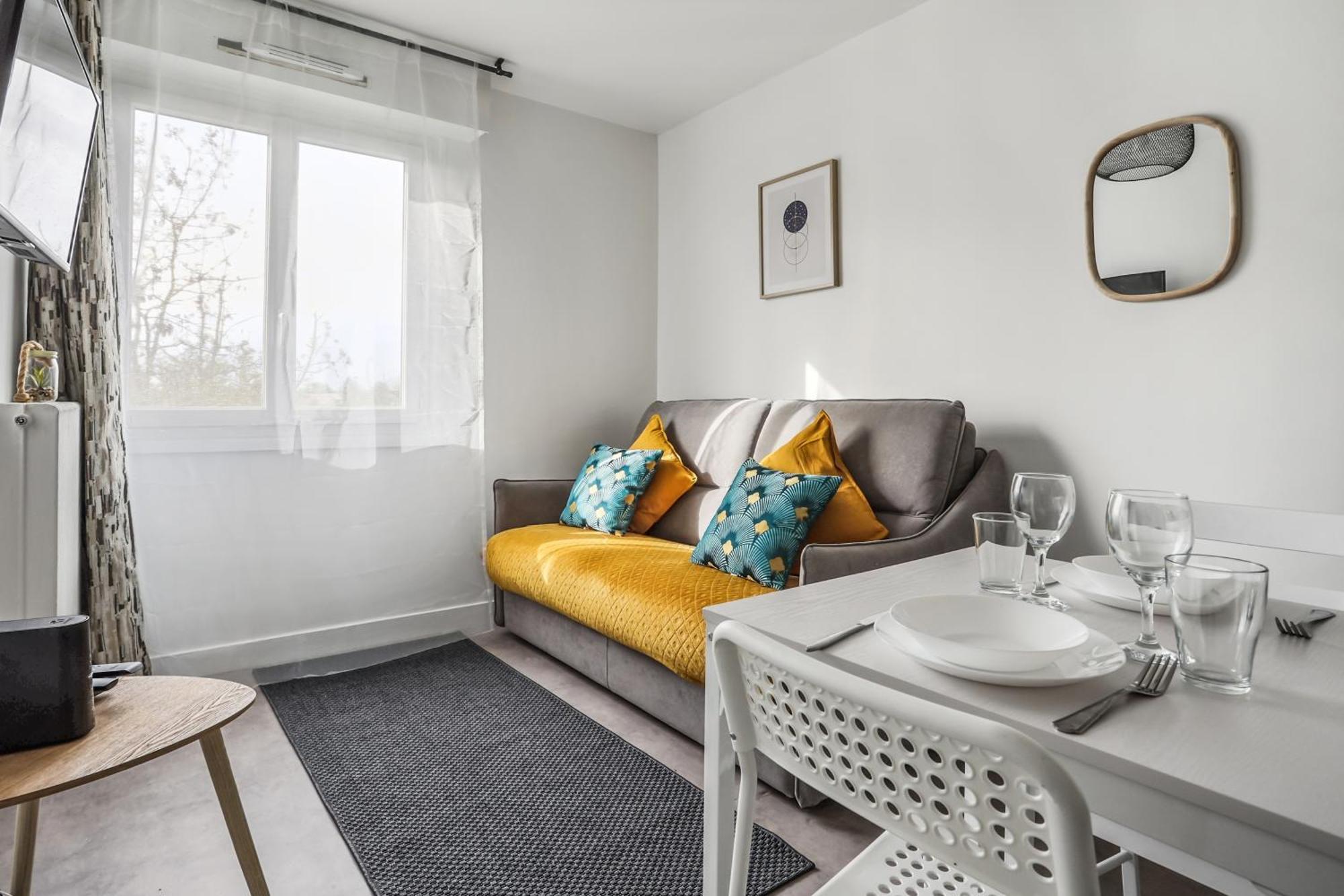 Comfortable Studio Dowtown Corbeil-Essonnes Exteriör bild